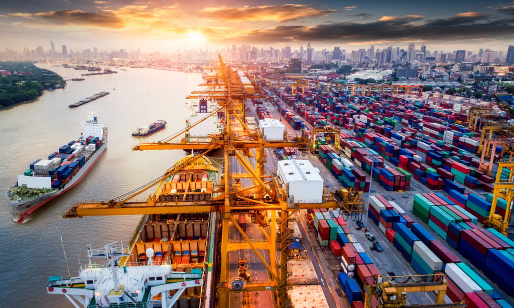 Shipping yard picture, container ship